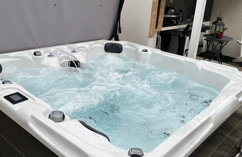 Spa LAREDO 5