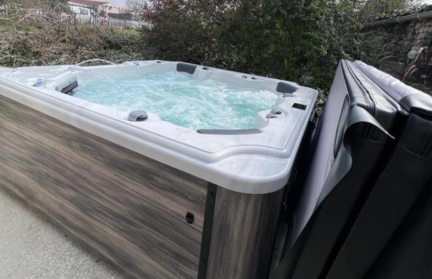 Spa MAYA 7